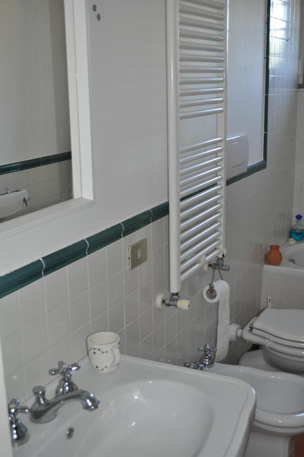 Casale Vicino Al Golf Nazionale Bed & Breakfast Monterosi Eksteriør bilde